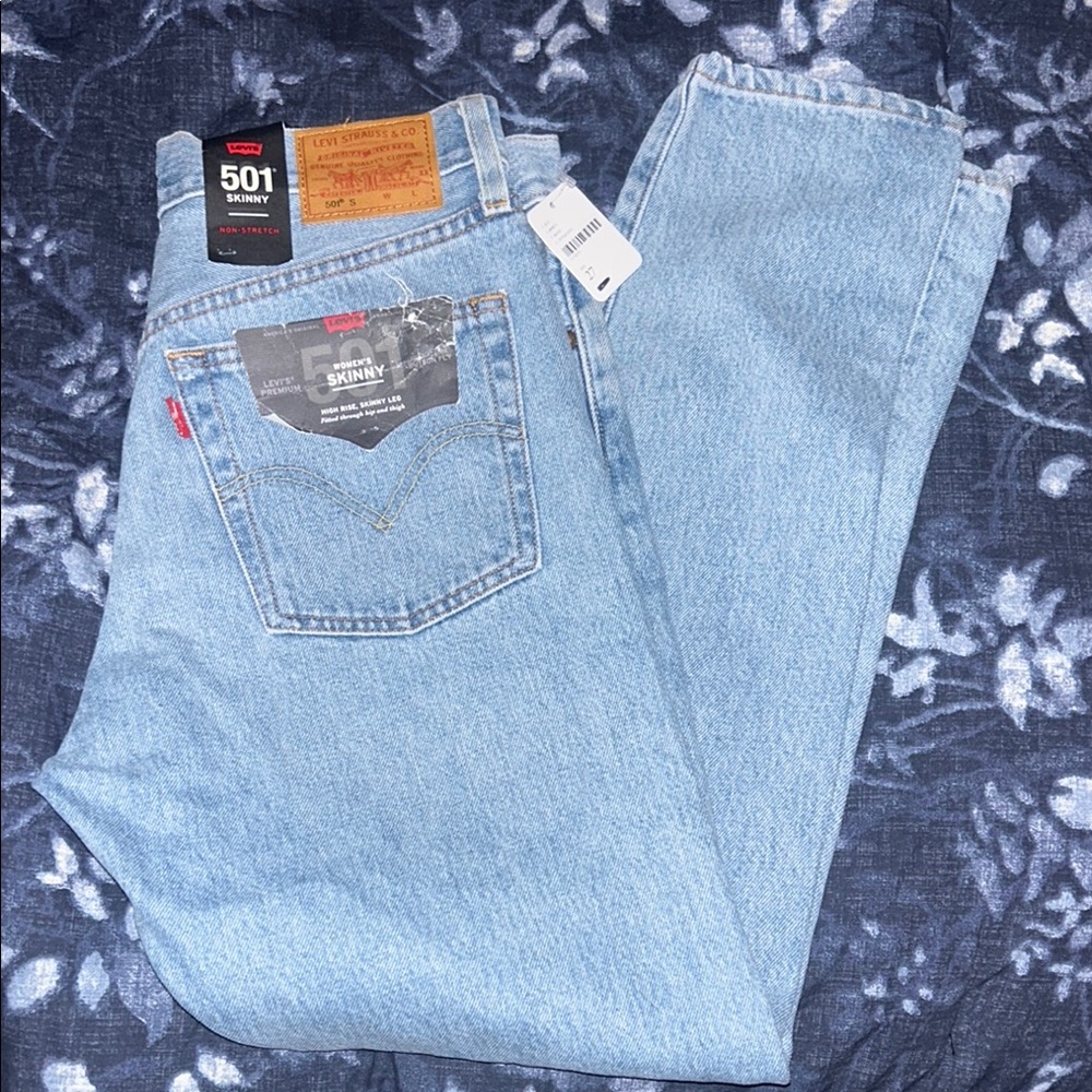 Levi's 501 Skinny Women’s Jeans - Light Wash Blue FREE PEOPLE